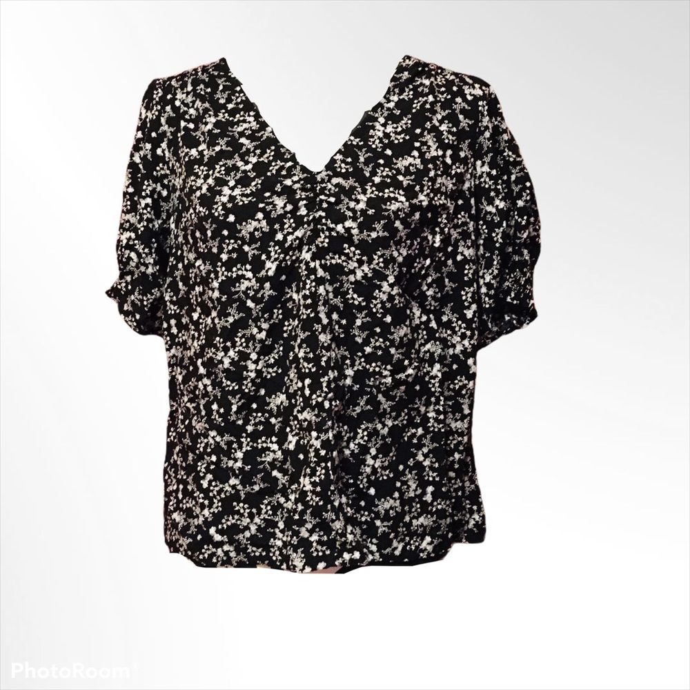 Old Navy Floral Print Blouse